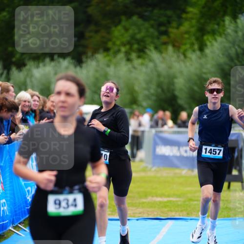 30.08.2026 - Elbe Triathlon Hamburg LAZAROV Photography http://msf.ph/oto/10063634 30.08.2026 11:57:49 Ziel 510, 934, 1304, 1410, 1457 meine-sportfotos.de