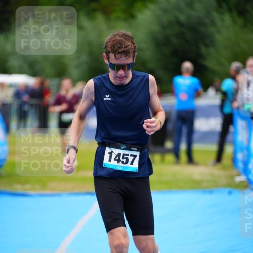 30.08.2026 - Elbe Triathlon Hamburg LAZAROV Photography http://msf.ph/oto/10063644 30.08.2026 11:57:50 Ziel 510, 934, 1304, 1410, 1457 meine-sportfotos.de