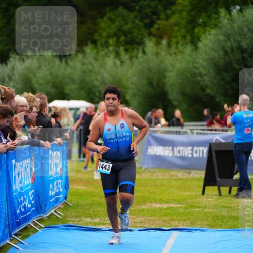 30.08.2026 - Elbe Triathlon Hamburg LAZAROV Photography http://msf.ph/oto/10063663 30.08.2026 11:58:01 Ziel 962, 1333, 1443, 1458 meine-sportfotos.de