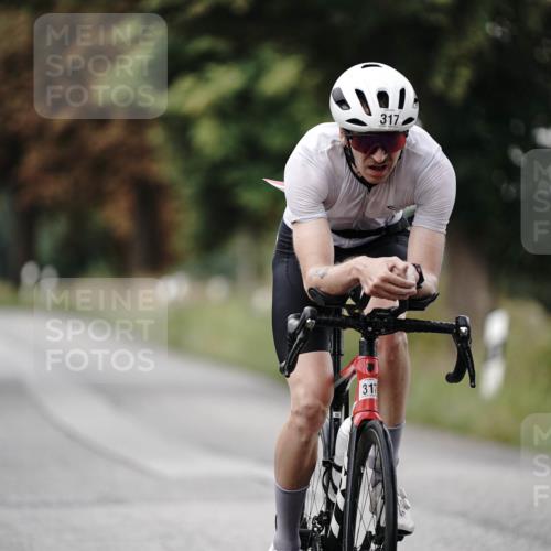 30.08.2026 - Elbe Triathlon Hamburg Michael Burmester http://msf.ph/oto/10065749 30.08.2026 09:01:09 Radfahren 215, 317 meine-sportfotos.de