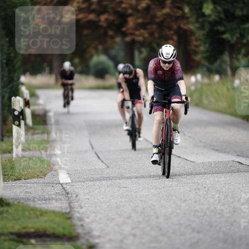 30.08.2026 - Elbe Triathlon Hamburg Michael Burmester http://msf.ph/oto/10065765 30.08.2026 09:01:23 Radfahren 285, 305, 327, 354 meine-sportfotos.de
