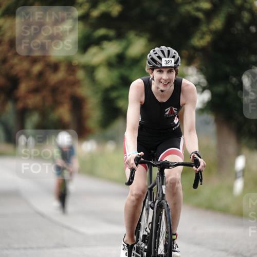 30.08.2026 - Elbe Triathlon Hamburg Michael Burmester http://msf.ph/oto/10065777 30.08.2026 09:01:26 Radfahren 285, 305, 327, 353, 354 meine-sportfotos.de