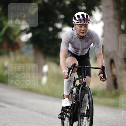 30.08.2026 - Elbe Triathlon Hamburg Michael Burmester http://msf.ph/oto/10065837 30.08.2026 09:01:52 Radfahren 212, 329, 358 meine-sportfotos.de