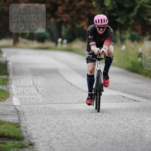 30.08.2026 - Elbe Triathlon Hamburg Michael Burmester http://msf.ph/oto/10065862 30.08.2026 09:02:01 Radfahren 281, 319 meine-sportfotos.de