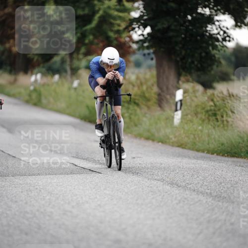 30.08.2026 - Elbe Triathlon Hamburg Michael Burmester http://msf.ph/oto/10065901 30.08.2026 09:02:45 Radfahren 225, 236 meine-sportfotos.de