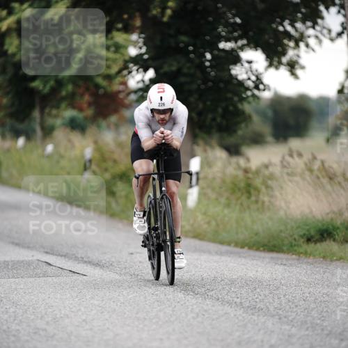30.08.2026 - Elbe Triathlon Hamburg Michael Burmester http://msf.ph/oto/10065907 30.08.2026 09:02:54 Radfahren 220, 226, 259 meine-sportfotos.de
