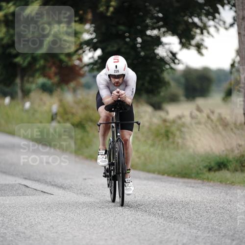 30.08.2026 - Elbe Triathlon Hamburg Michael Burmester http://msf.ph/oto/10065910 30.08.2026 09:02:54 Radfahren 220, 226, 259 meine-sportfotos.de