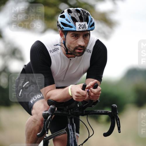 30.08.2026 - Elbe Triathlon Hamburg Michael Burmester http://msf.ph/oto/10065971 30.08.2026 09:03:57 Radfahren 208, 299, 381 meine-sportfotos.de