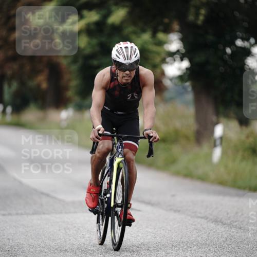 30.08.2026 - Elbe Triathlon Hamburg Michael Burmester http://msf.ph/oto/10065993 30.08.2026 09:04:23 Radfahren 228, 247 meine-sportfotos.de