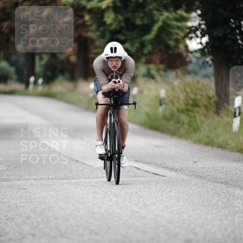30.08.2026 - Elbe Triathlon Hamburg Michael Burmester http://msf.ph/oto/10066003 30.08.2026 09:04:32 Radfahren 217, 247 meine-sportfotos.de