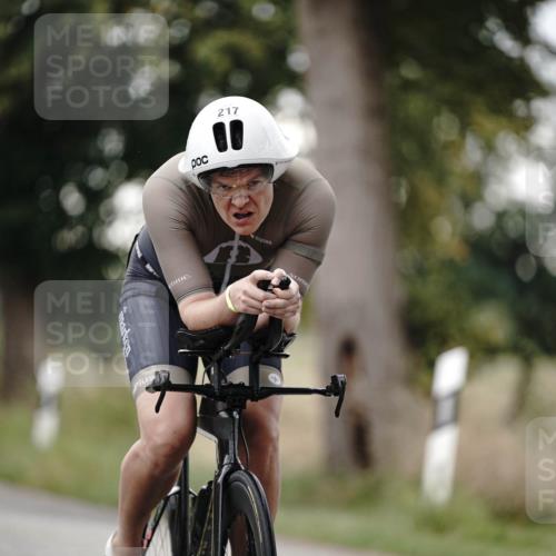 30.08.2026 - Elbe Triathlon Hamburg Michael Burmester http://msf.ph/oto/10066010 30.08.2026 09:04:33 Radfahren 217 meine-sportfotos.de