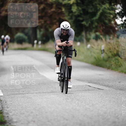 30.08.2026 - Elbe Triathlon Hamburg Michael Burmester http://msf.ph/oto/10066046 30.08.2026 09:05:12 Radfahren 189, 308 meine-sportfotos.de