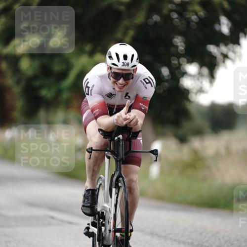 30.08.2026 - Elbe Triathlon Hamburg Michael Burmester http://msf.ph/oto/10066063 30.08.2026 09:05:19 Radfahren 218, 308, 352 meine-sportfotos.de