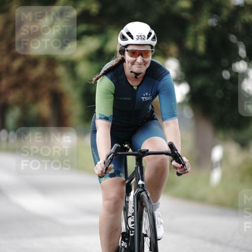 30.08.2026 - Elbe Triathlon Hamburg Michael Burmester http://msf.ph/oto/10066064 30.08.2026 09:05:21 Radfahren 218, 308, 352 meine-sportfotos.de