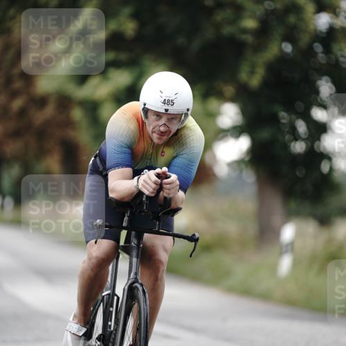30.08.2026 - Elbe Triathlon Hamburg Michael Burmester http://msf.ph/oto/10066116 30.08.2026 09:05:59 Radfahren 213, 266, 485 meine-sportfotos.de
