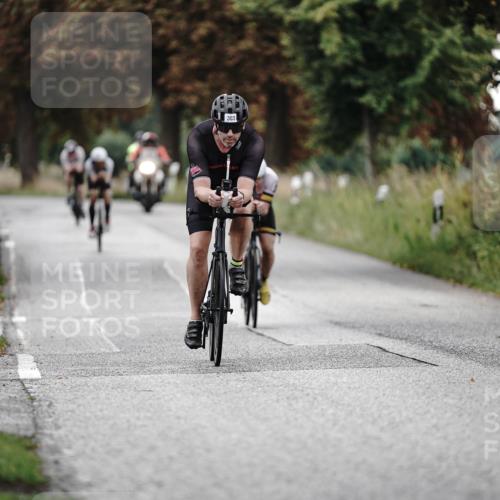 30.08.2026 - Elbe Triathlon Hamburg Michael Burmester http://msf.ph/oto/10066135 30.08.2026 09:06:11 Radfahren 197, 272, 412 meine-sportfotos.de