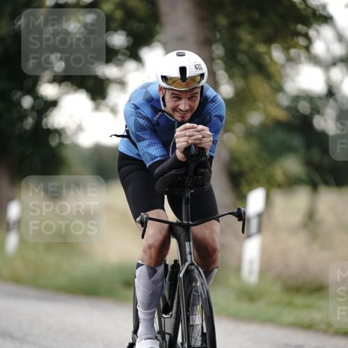 30.08.2026 - Elbe Triathlon Hamburg Michael Burmester http://msf.ph/oto/10066242 30.08.2026 09:07:44 Radfahren 432 meine-sportfotos.de