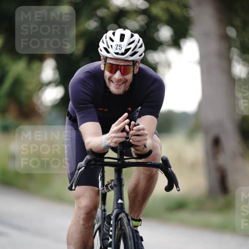 30.08.2026 - Elbe Triathlon Hamburg Michael Burmester http://msf.ph/oto/10066289 30.08.2026 09:09:01 Radfahren 254, 444 meine-sportfotos.de