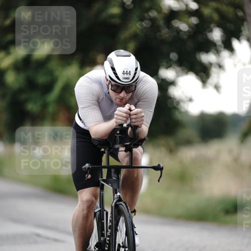 30.08.2026 - Elbe Triathlon Hamburg Michael Burmester http://msf.ph/oto/10066298 30.08.2026 09:09:09 Radfahren 193, 286, 411, 444 meine-sportfotos.de