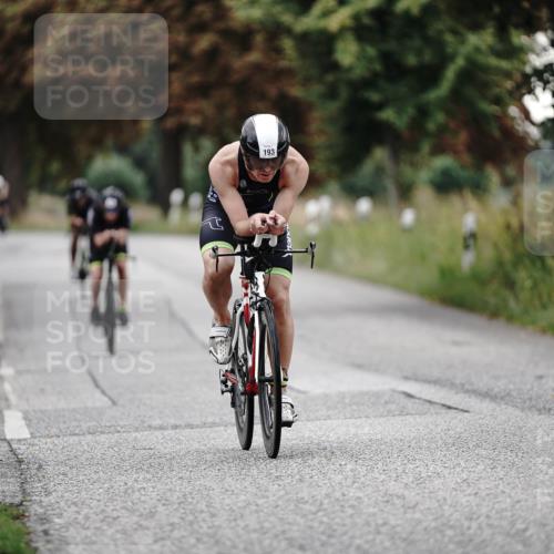 30.08.2026 - Elbe Triathlon Hamburg Michael Burmester http://msf.ph/oto/10066305 30.08.2026 09:09:12 Radfahren 193, 286, 411 meine-sportfotos.de