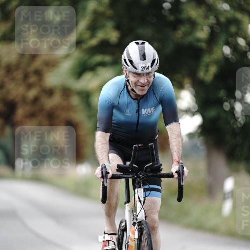 30.08.2026 - Elbe Triathlon Hamburg Michael Burmester http://msf.ph/oto/10066377 30.08.2026 09:09:43 Radfahren 264, 916 meine-sportfotos.de