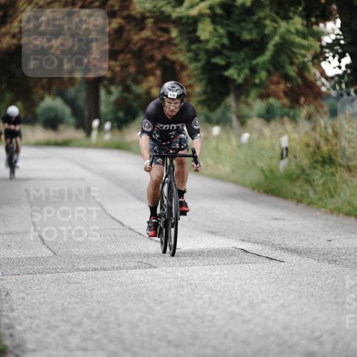 30.08.2026 - Elbe Triathlon Hamburg Michael Burmester http://msf.ph/oto/10066381 30.08.2026 09:09:49 Radfahren 397, 916 meine-sportfotos.de