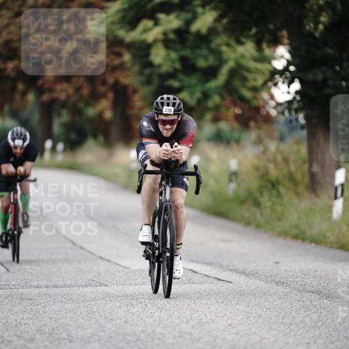 30.08.2026 - Elbe Triathlon Hamburg Michael Burmester http://msf.ph/oto/10066617 30.08.2026 09:11:25 Radfahren 230, 255, 338 meine-sportfotos.de