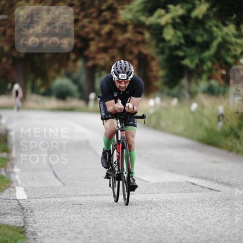 30.08.2026 - Elbe Triathlon Hamburg Michael Burmester http://msf.ph/oto/10066620 30.08.2026 09:11:26 Radfahren 230, 255, 338 meine-sportfotos.de
