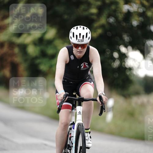 30.08.2026 - Elbe Triathlon Hamburg Michael Burmester http://msf.ph/oto/10066634 30.08.2026 09:11:38 Radfahren 270, 328 meine-sportfotos.de
