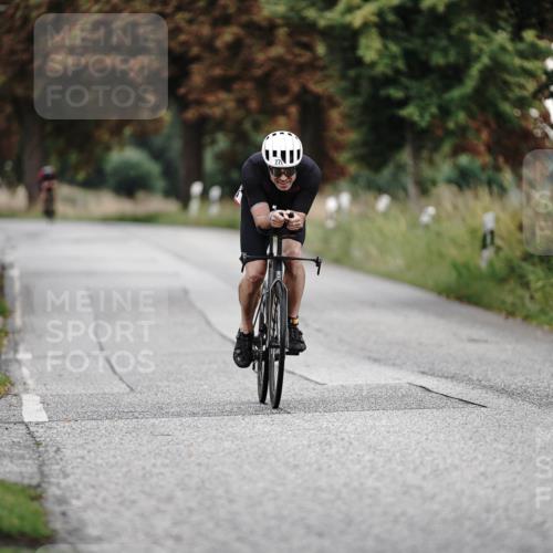 30.08.2026 - Elbe Triathlon Hamburg Michael Burmester http://msf.ph/oto/10066639 30.08.2026 09:11:40 Radfahren 270, 328 meine-sportfotos.de