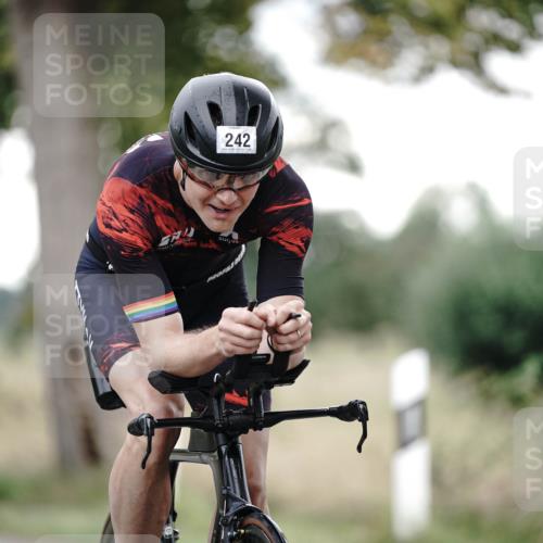 30.08.2026 - Elbe Triathlon Hamburg Michael Burmester http://msf.ph/oto/10066662 30.08.2026 09:11:50 Radfahren 242, 382 meine-sportfotos.de