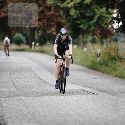 30.08.2026 - Elbe Triathlon Hamburg Michael Burmester http://msf.ph/oto/10066669 30.08.2026 09:11:53 Radfahren 261, 382 meine-sportfotos.de