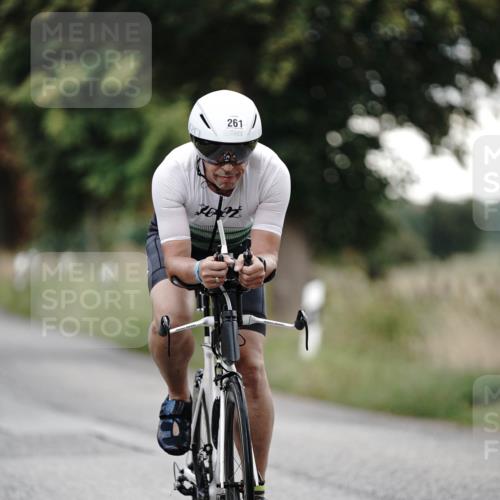 30.08.2026 - Elbe Triathlon Hamburg Michael Burmester http://msf.ph/oto/10066682 30.08.2026 09:12:01 Radfahren 261 meine-sportfotos.de