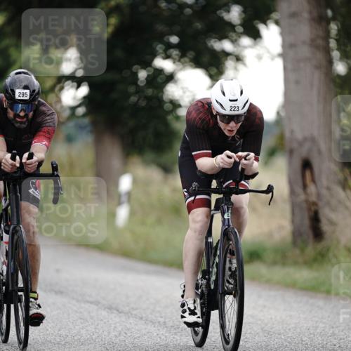 30.08.2026 - Elbe Triathlon Hamburg Michael Burmester http://msf.ph/oto/10066704 30.08.2026 09:12:15 Radfahren 210, 223, 295, 310, 314, 351, 359, 374 meine-sportfotos.de