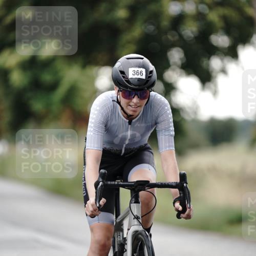 30.08.2026 - Elbe Triathlon Hamburg Michael Burmester http://msf.ph/oto/10066874 30.08.2026 09:12:57 Radfahren 298, 335, 366 meine-sportfotos.de