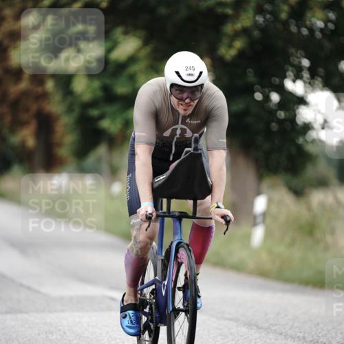 30.08.2026 - Elbe Triathlon Hamburg Michael Burmester http://msf.ph/oto/10066970 30.08.2026 09:13:24 Radfahren 238, 245, 248, 318, 346, 385, 689 meine-sportfotos.de