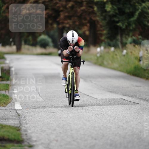 30.08.2026 - Elbe Triathlon Hamburg Michael Burmester http://msf.ph/oto/10067001 30.08.2026 09:13:37 Radfahren 325 meine-sportfotos.de