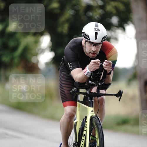 30.08.2026 - Elbe Triathlon Hamburg Michael Burmester http://msf.ph/oto/10067009 30.08.2026 09:13:39 Radfahren 325 meine-sportfotos.de