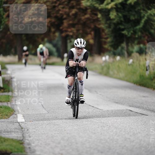 30.08.2026 - Elbe Triathlon Hamburg Michael Burmester http://msf.ph/oto/10067027 30.08.2026 09:13:54 Radfahren 380, 388 meine-sportfotos.de