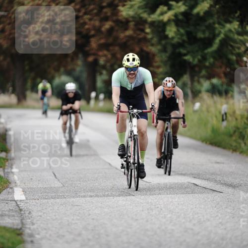 30.08.2026 - Elbe Triathlon Hamburg Michael Burmester http://msf.ph/oto/10067037 30.08.2026 09:14:01 Radfahren 284, 394, 426, 544 meine-sportfotos.de