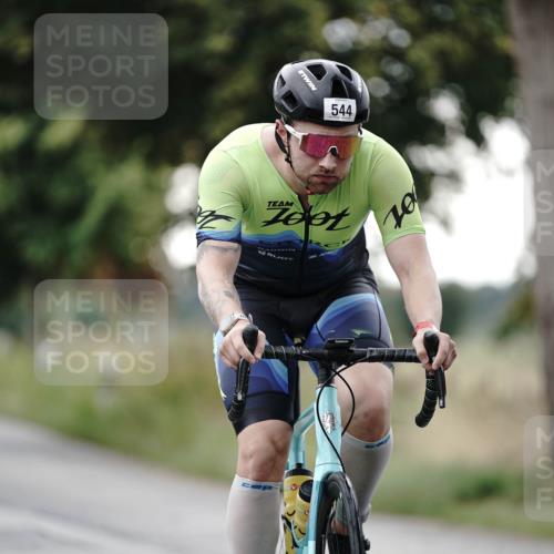 30.08.2026 - Elbe Triathlon Hamburg Michael Burmester http://msf.ph/oto/10067059 30.08.2026 09:14:09 Radfahren 430, 544 meine-sportfotos.de
