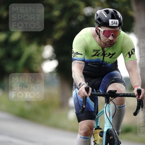 30.08.2026 - Elbe Triathlon Hamburg Michael Burmester http://msf.ph/oto/10067063 30.08.2026 09:14:09 Radfahren 430, 544 meine-sportfotos.de