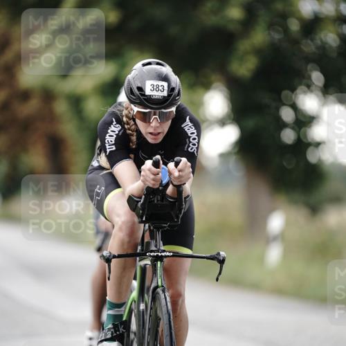 30.08.2026 - Elbe Triathlon Hamburg Michael Burmester http://msf.ph/oto/10067137 30.08.2026 09:14:35 Radfahren 195, 205, 215, 225, 235, 383 meine-sportfotos.de