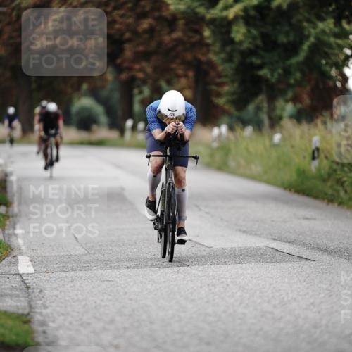 30.08.2026 - Elbe Triathlon Hamburg Michael Burmester http://msf.ph/oto/10067140 30.08.2026 09:14:38 Radfahren 225, 235 meine-sportfotos.de