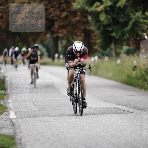 30.08.2026 - Elbe Triathlon Hamburg Michael Burmester http://msf.ph/oto/10067152 30.08.2026 09:14:42 Radfahren 235, 414, 534 meine-sportfotos.de