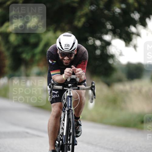 30.08.2026 - Elbe Triathlon Hamburg Michael Burmester http://msf.ph/oto/10067156 30.08.2026 09:14:43 Radfahren 235, 414, 438, 534 meine-sportfotos.de