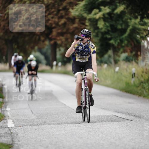 30.08.2026 - Elbe Triathlon Hamburg Michael Burmester http://msf.ph/oto/10067165 30.08.2026 09:14:45 Radfahren 211, 235, 414, 438, 532, 534 meine-sportfotos.de