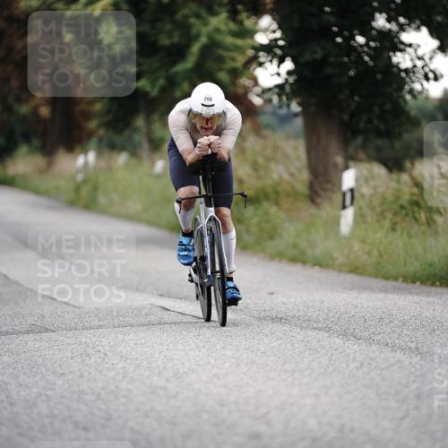 30.08.2026 - Elbe Triathlon Hamburg Michael Burmester http://msf.ph/oto/10067542 30.08.2026 09:17:16 Radfahren 268, 297 meine-sportfotos.de