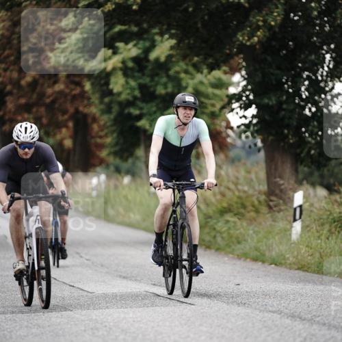 30.08.2026 - Elbe Triathlon Hamburg Michael Burmester http://msf.ph/oto/10067584 30.08.2026 09:17:48 Radfahren 329, 364, 415, 433, 449, 498 meine-sportfotos.de