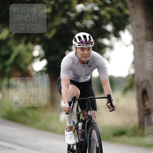 30.08.2026 - Elbe Triathlon Hamburg Michael Burmester http://msf.ph/oto/10067598 30.08.2026 09:17:52 Radfahren 308, 329, 389, 415, 433, 449 meine-sportfotos.de